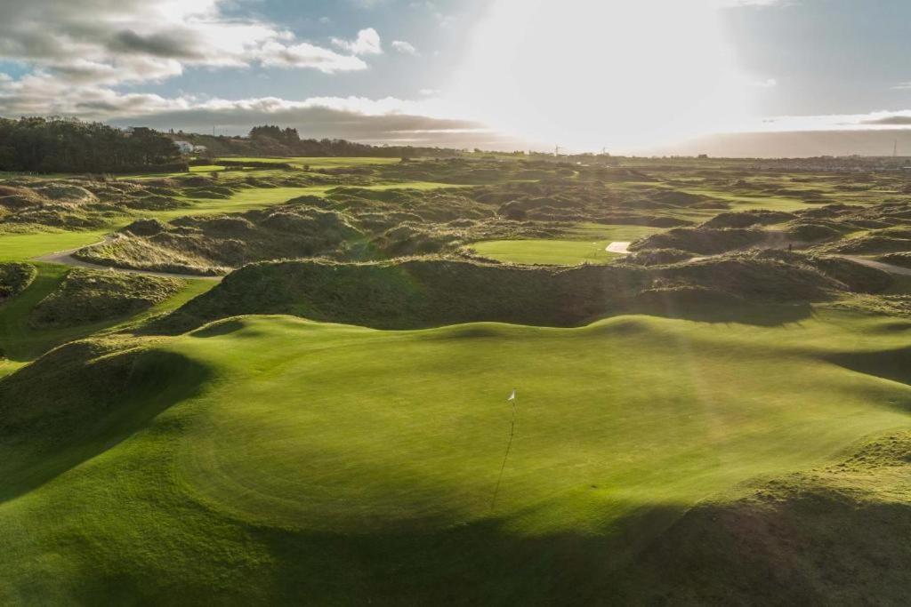4 Golf Terrace - By The Sea